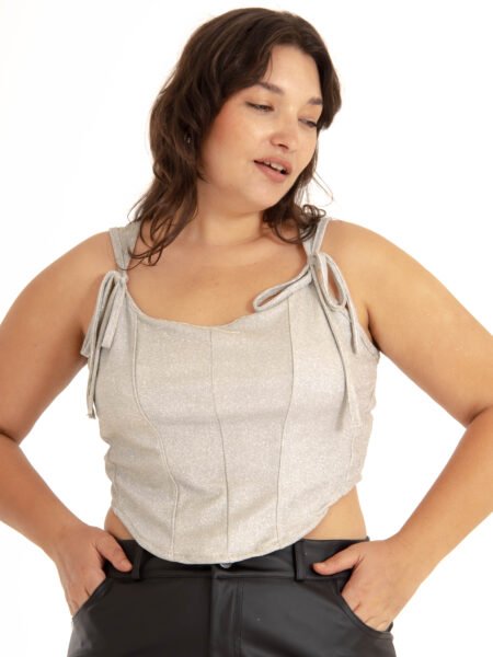 Alternative view of Top Niky